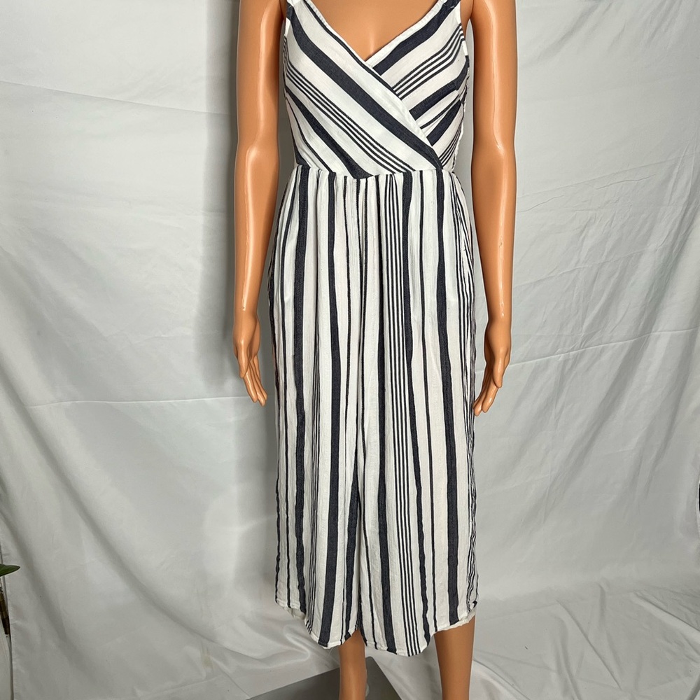 American Eagle Outfitters Blue and White Striped Top
